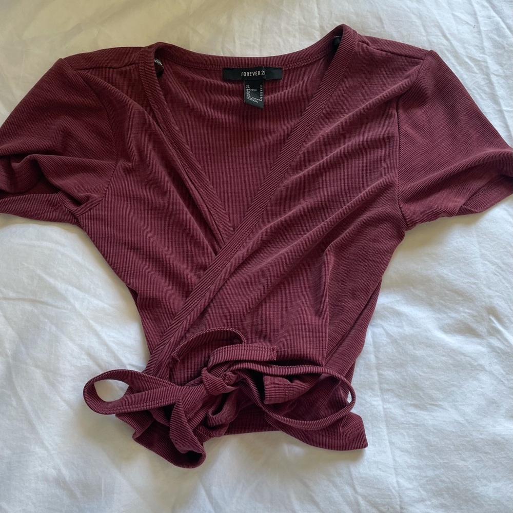 Used Forever 21 tops in good condition!
